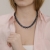 Choker z czarnych okrągłych pereł