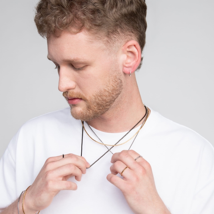 Choker z hematytu