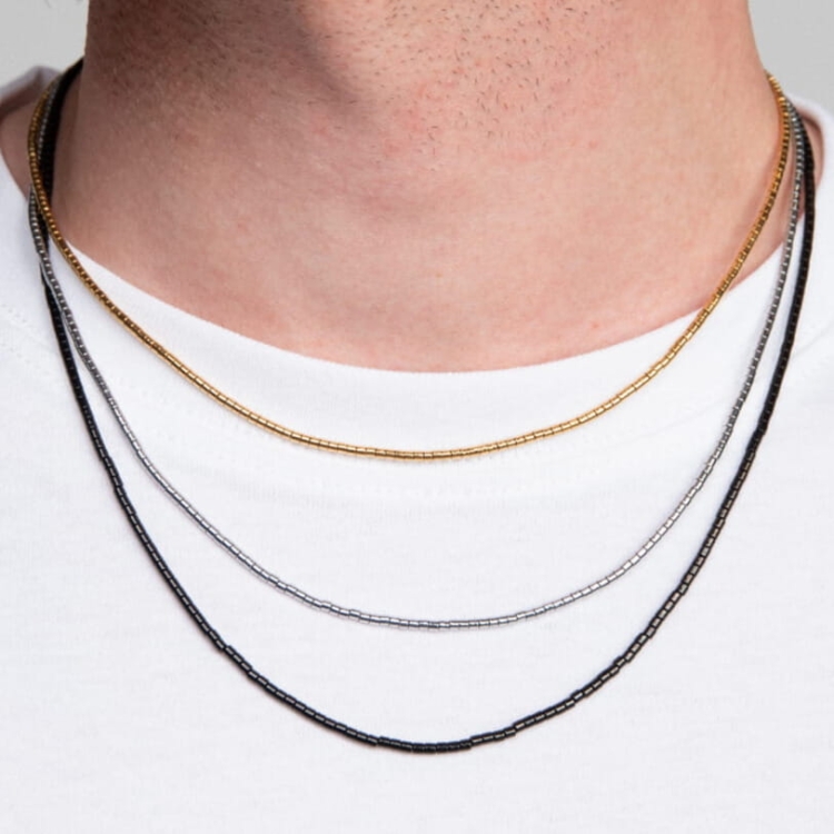 Choker z hematytu