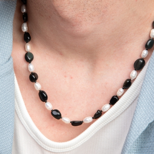 Naszyjnik z obsydianem i perłami